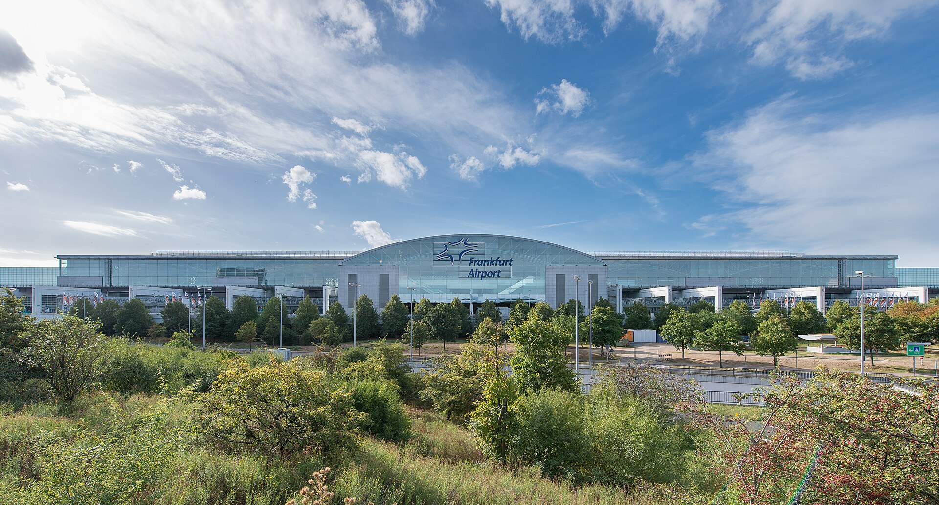 Terminalgebäude am Flughafen Frankfurt