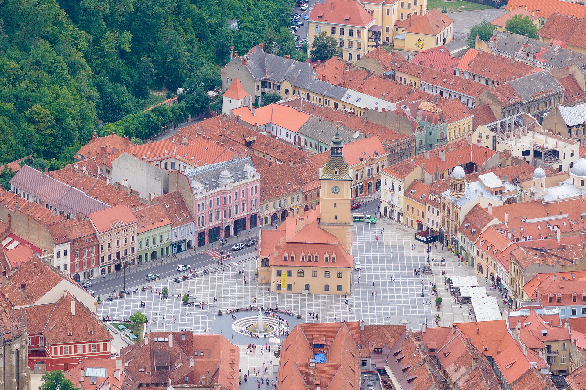 Marktplatz von Brașov von oben